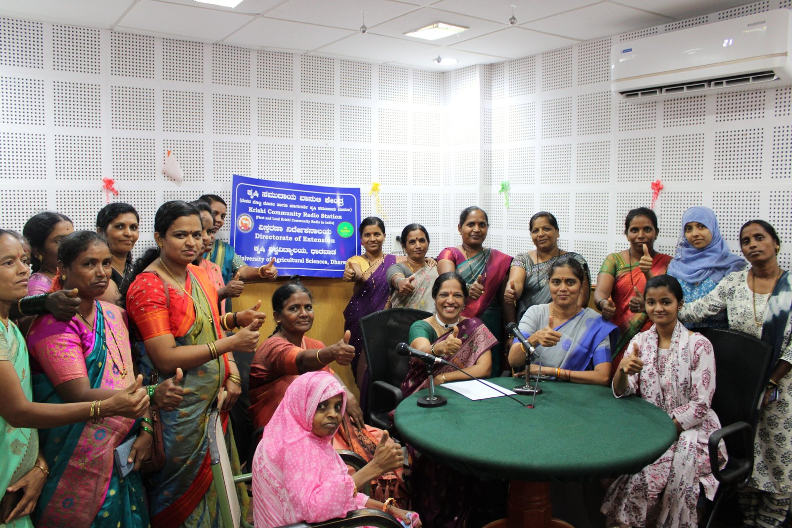 Field Visit by Women from Shramajeevi Foundation to Natural Fibre Processing, Spinning and Weaving Unit at University of Agricultural Sciences, Dharwad